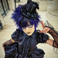 Adleen (@featherparadox) 's Twitter Profile