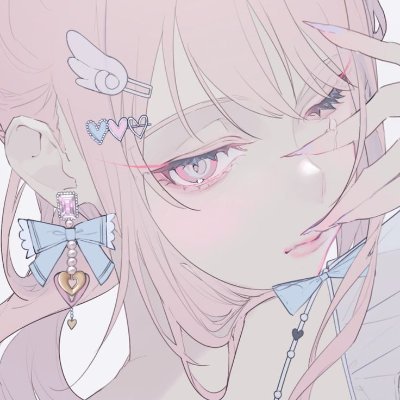 smalcherries's profile picture. 