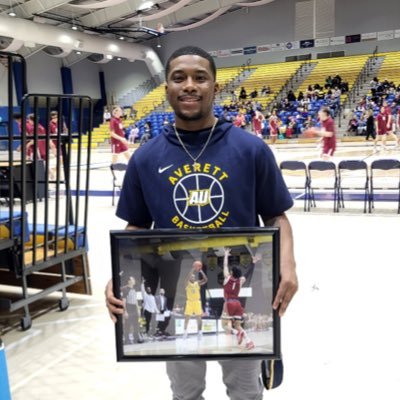 FayettevilleMade🦾 #LLRH4L🕊| AU Alumni💙💛 | IG: @melobucketz