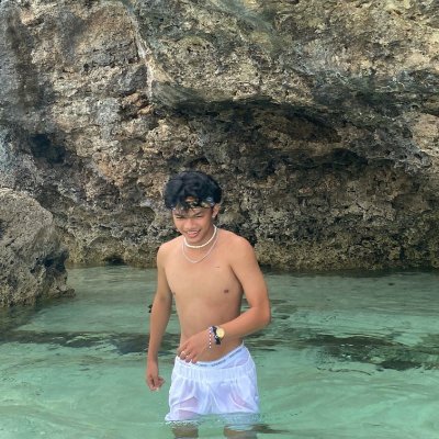 sidneyarwen's profile picture. COFFEE ☕ |

let's save the Earth 🌱