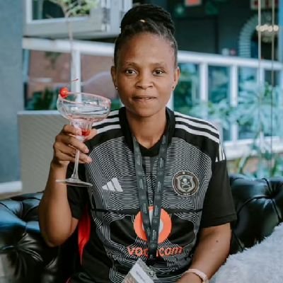 Born FEB 17
Daughter
Educator
Sister
Mother
Coach
Fan ;Madrid,Bucs and City