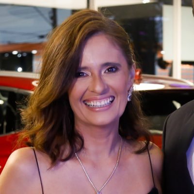 Política, futebol, cerveja gelada na padaria. Contatos: poraiassessoria@gmail.com