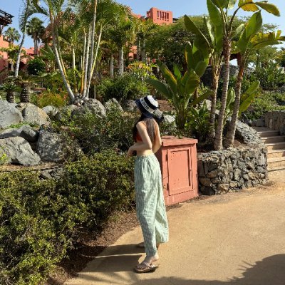 sndafrdsa's profile picture. best of the best!