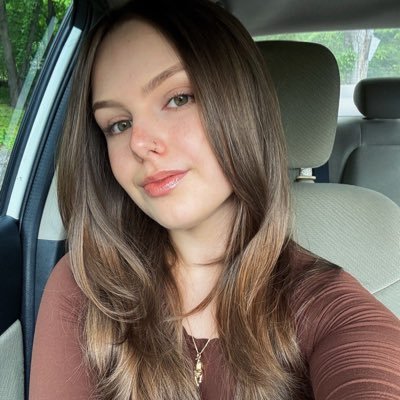 25 | CT | Social Worker🦋