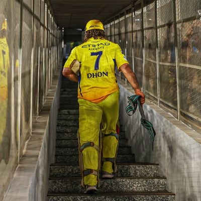 Vasanth_Nandhan's profile picture. 💙 :) 
Student
be a miracle ✨☃️