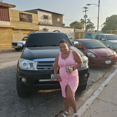 RosannysLu13676's profile picture. 