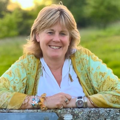 Julia Hailes