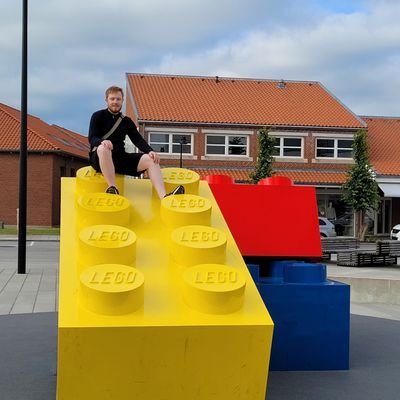 24 year old LEGO builder from Norway. Member of RebelLUG and Brikkelauget.