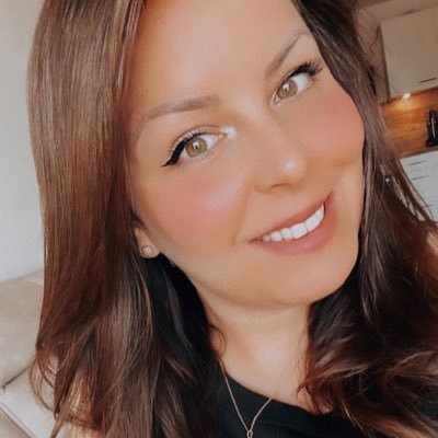 Sandmilli's profile picture. Instagram - https://t.co/9Rje1HHbPg  xoxo ~S.
