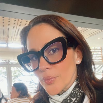 paovergaragonza's profile picture. Mi mejor título: MAMÁ! Abogada. Amada y bendecida por Dios. Mis hijos son lo más importante❤