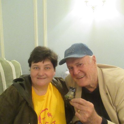 I'm a Monty Python-fan, John Cleese-admirer, football-supporter, (mainly comedy-) writer, animal- & arts-lover palaeoanthropologist, positive psychology student