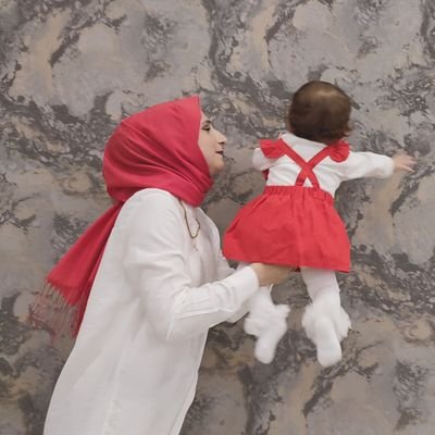 EsraGztokk's profile picture. Öğretmen