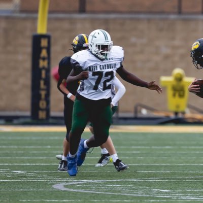 YannDjouguem's profile picture. | GRWCHS 27’ | 6’1 250lbs | O-line, DT | 3.3 GPA | contact- 616-419-0596/ yanndjouguem@dogrschools.org