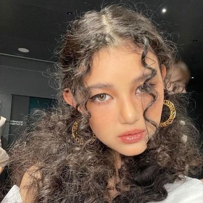 chaosrkved's profile picture. 🧭 . . . chasing the odds ᵕ̈