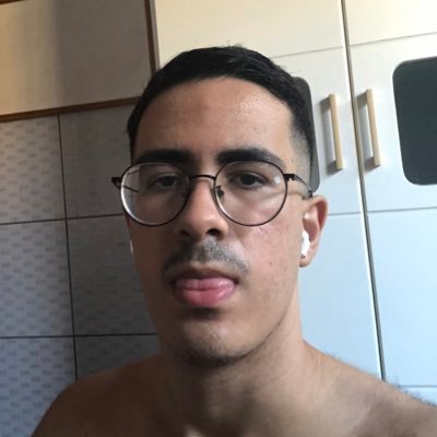 aalbertaraujo's profile picture. no signal