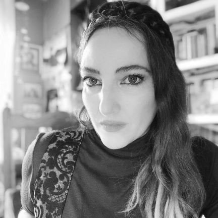 ✨escritora e célula nai autónoma💛
poema | canto | constelación
📚'as neuronas irmás' 'Curiosidade'
'Zoommm.Textos biónicos'
Na partitura do espazotempo🎼