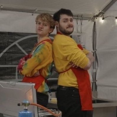 pictures of tommy with mates (sometimes) (posting out of pure spite) (we aren’t dead yet trust)