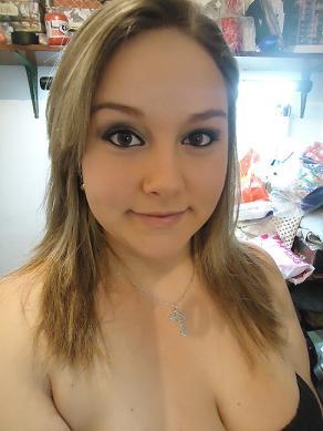 Nayara_Fig's profile picture. No meu temperamento vai um pouco de Pimenta. Não é todo mundo que gosta, não é todo mundo que aguenta. :D