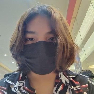 sushiitrashz's profile picture. 