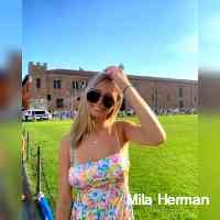 mila_herrman's profile picture. I’m hurt but i still smile. that’s my life.
