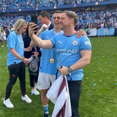 A fanatic of Manchester City! MCFC City Square match day presenter, proud Dad of Luca and company Director. views are my own. Insta: FanzoneDanny