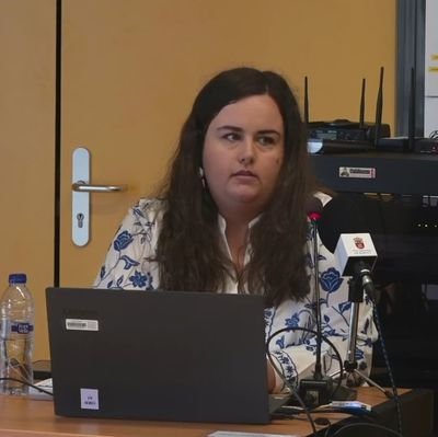 BeaSaez_'s profile picture. Pradoluenguina. Educadora social. ☮ Never forget who you are.