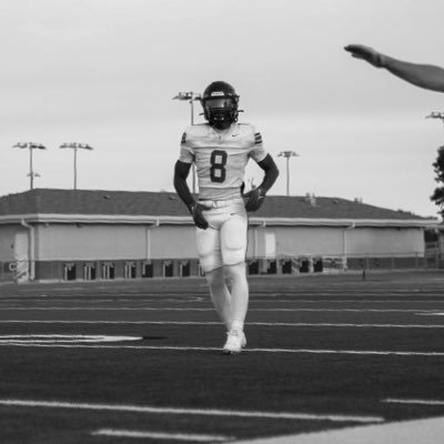 Lovejoy High school Class of 2025 3.4 gpa |wr rb ath 🏈|6’0 190lbs |4.58 40| 415squat| 275 bench|. https://t.co/oIUcTwLiF9