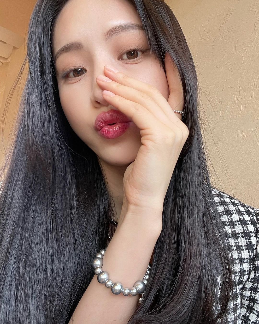 WpJfMGKPjD5R64p's profile picture. 