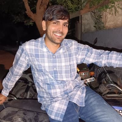 SkMeena12's profile picture. Love India Love You Indians 
भारत माँ का पुत्र 🙏