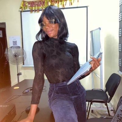 Kezie_Chi's profile picture. 🇳🇬♈️ Certified VA | Graphic & UI/UX designer | Perfume plug | Health&Safety