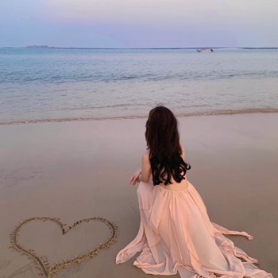 kasabrinav's profile picture. Don't look down on anyone... Save what you can... 👼👼👼.