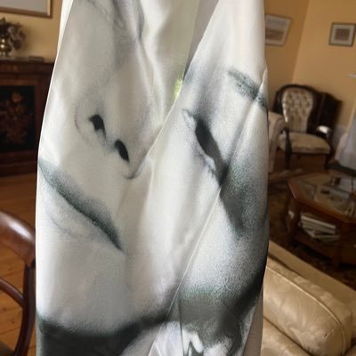 thebee's profile picture. Advocating for harm reduction