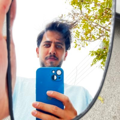 Sydsobhan's profile picture. آدمک آخر دنیاست بخند🙂