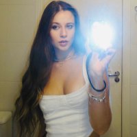 Leti Faria (@letirdnt) 's Twitter Profile