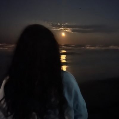 dertau_dew's profile picture. به نام خدای رنگینکمان🌈