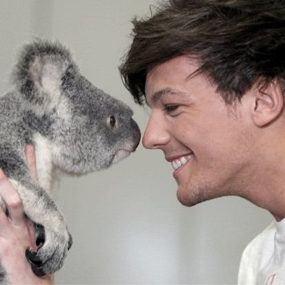 Born in the 80's 😁 You and me until the end! #ProudOfLouis #FEQW #YWMB
You make this feel like Home
💙💚💔🧡💛
ADORE U Lou! Will NEVER forget 27/1/24🇦🇺