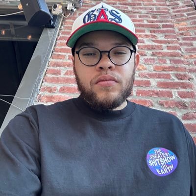 Investor, Marijuana Connoisseur, Chef with a focus on infused meals. Find me on IG @ZeroChillZay