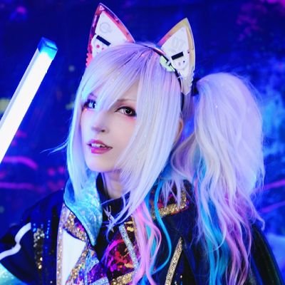 @ILLIXCITE aggressive voice. Sometimes I come out of my cave and do things on stage. This is my personal, so I`ll speak casually.