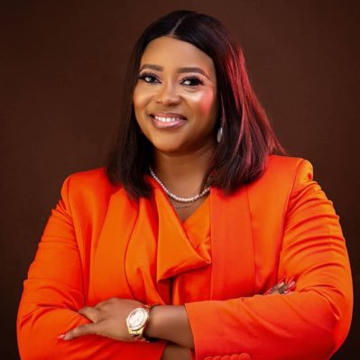 @lindaOchugbua