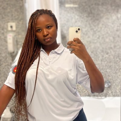 Esbling's profile picture. Just a simple girl