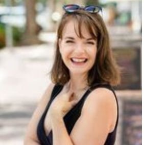 Helping burned out midcareer professionals (40+) live a values-led life | Career & mindset tips |