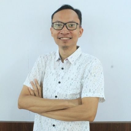 Pranata Komputer @KemenkesRI,
Freelance @ https://t.co/p2HxABgYq5 (Full Booked),
Penulis @ https://t.co/cetQZoviU5
