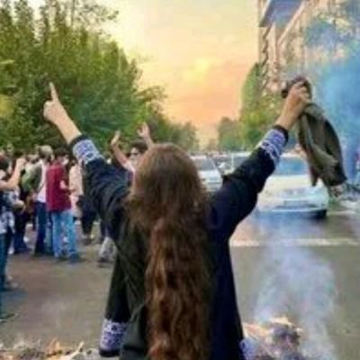 #صفحه_رسمی_جوانان_محلات_اهواز
https://t.co/RrKcMfVr6s
ins : @javanane_a
#پشتبان @javananeahwaz