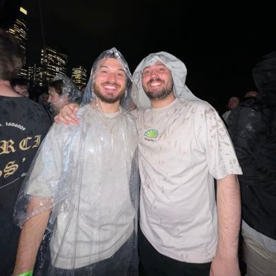 j_xcob's profile picture. chilling