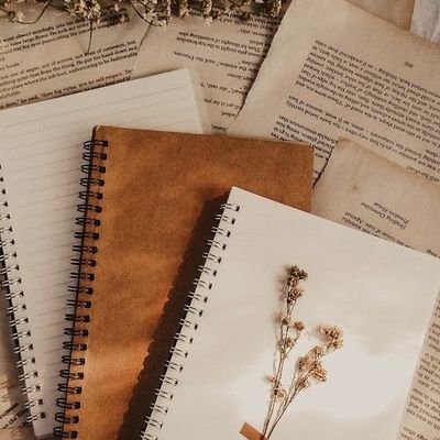 iniyuliiii's profile picture. if you like book i'm yours