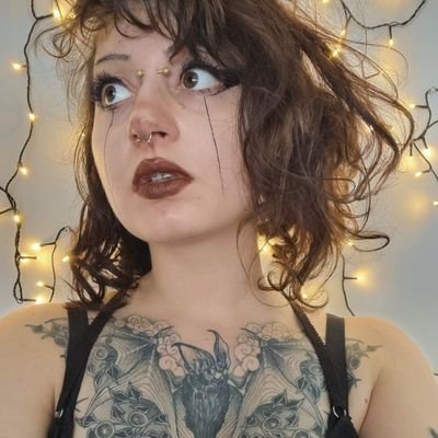 Bi (polaire, sexuelle, nationale, tch) / quaternions enthusiast / @Satanais__