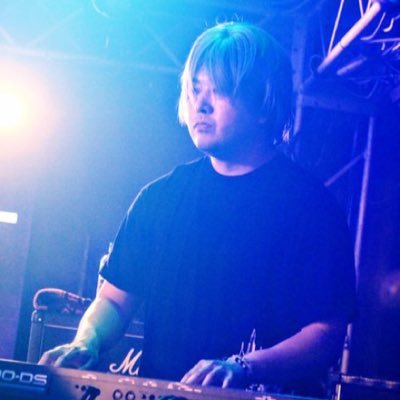 HR/HMが好きなキーボーディストです！Julien Concasser Key https://t.co/lyk5sW9MAB ←作曲もしています！ 平和を愛する地道な地味メンだけど 、バカな空想をするのが好きな人です。