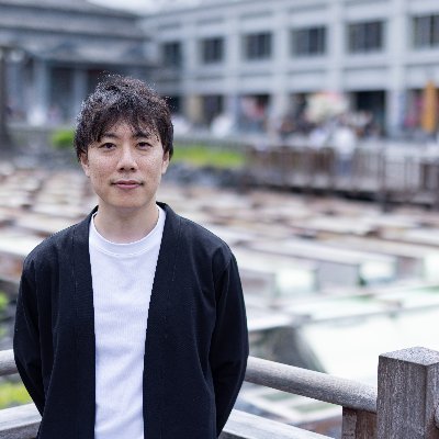 群馬県草津温泉の湯畑から徒歩3分。木のぬくもり感じる大人の仕事場。「泉質主義」草津の湯に癒されながら、ワーケーション|