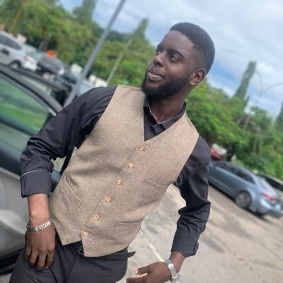A son to amazing parents|| Brother to wonderful siblings||Uncle||June born||Aviation Enthusiast|| Body Engineer|| MUFC||