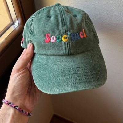 ar1z0naros's profile picture. Per carità